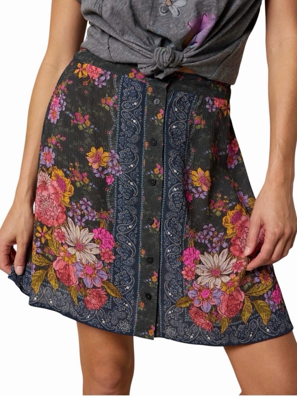 Natural Life Elaina Mini Skirt Large NWT English Garden Charcoal Floral Print